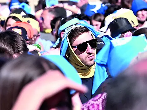 Nativi digitali e aperti al mondo: così il report fotografa i giovani