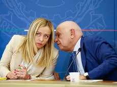 La premier Meloni assieme al ministro della Giustizia, Carlo Nordio (foto Ansa)