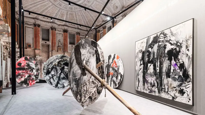 L'allestimento dei Dischi di Emilio Vedova a Milano