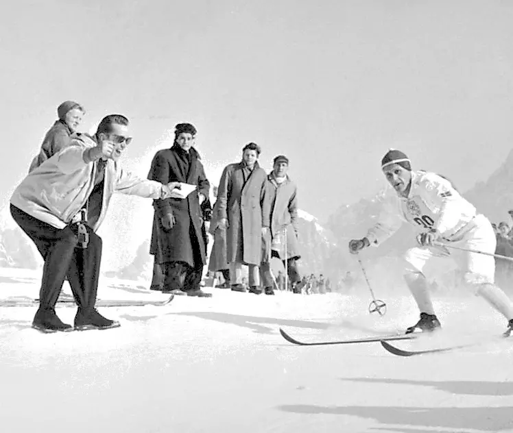 Una competizione durante i Giochi del 1956