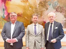 Da sinistra Kris Wijnendaele, Technical director EPF, Matti Rantanen, Managing director EPF e Paolo Fantoni, presidente Assopannelli di FederlegnoArredo