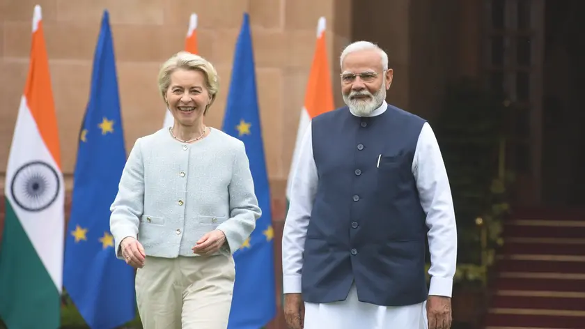 Il primo ministro indiano Modi e la presidente della Commissione Ue von der Leyen