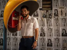 Wagner Moura, candidato all'Oscar come miglior attore per la sua interpretazione ne L’agente segreto, qui in una scena del film