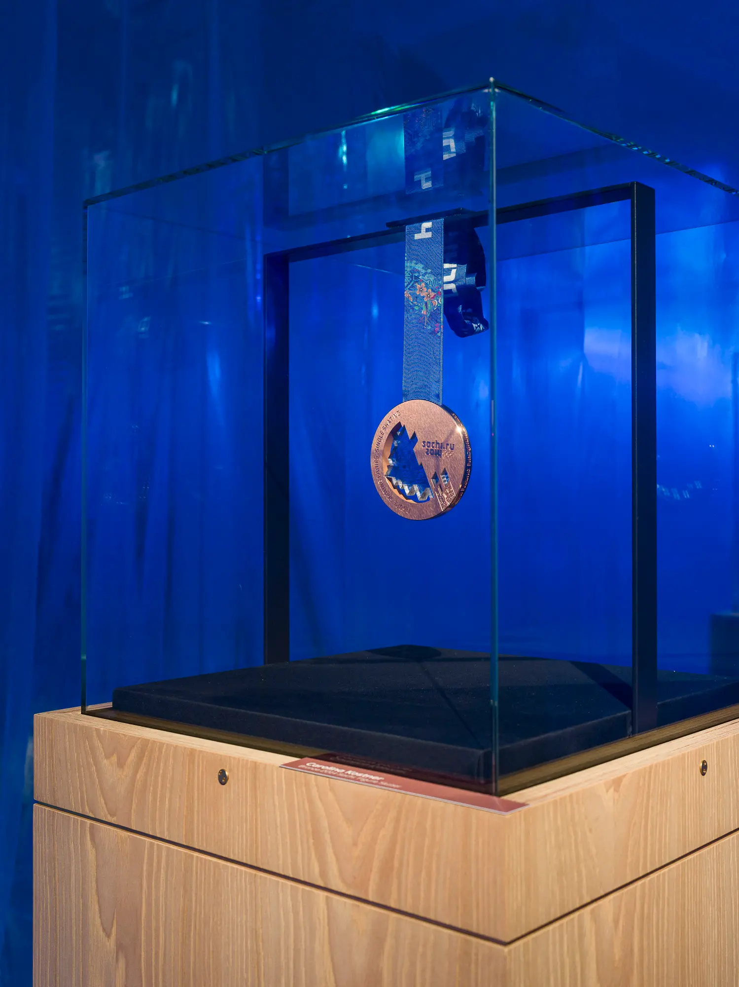 Una delle medaglie esposte a Bolzano