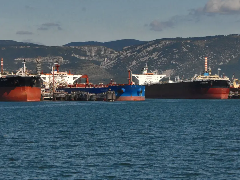 ll terminal marino della Siot