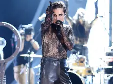 Damiano dei Maneskins durante un concerto in Polonia nel giugno del 2021 (Photo: Piotr Matusewicz/East News)