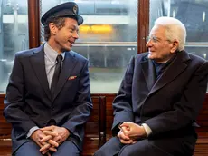 Valentino Rossi e il presidente Sergio Mattarella nel tram olimimpico