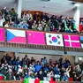 Il pubblico per la finale per il bronzo del curling all'Olimpico di Cortina