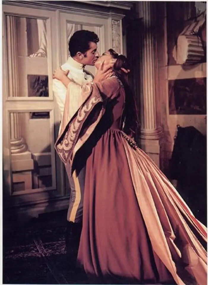 Una scena di "Senso" di Luchino Visconti