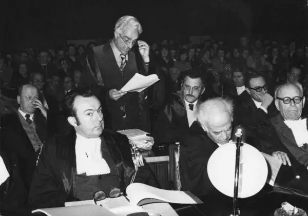 Un momento dello storico processo del ’76 (foto Lombardia Beni culturali)