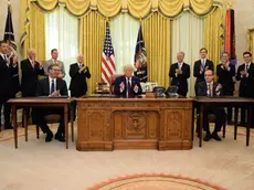 Vučić e Trump alla Casa Bianca nel settembre 2020 per la firma dell’intesa sui rapporti con il Kosovo