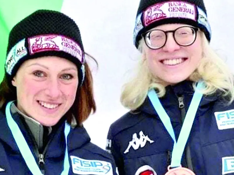 A destra Martina Vozza, 22 anni il prossimo 3 aprile, assieme alla sua guida Ylenia Sabidussi