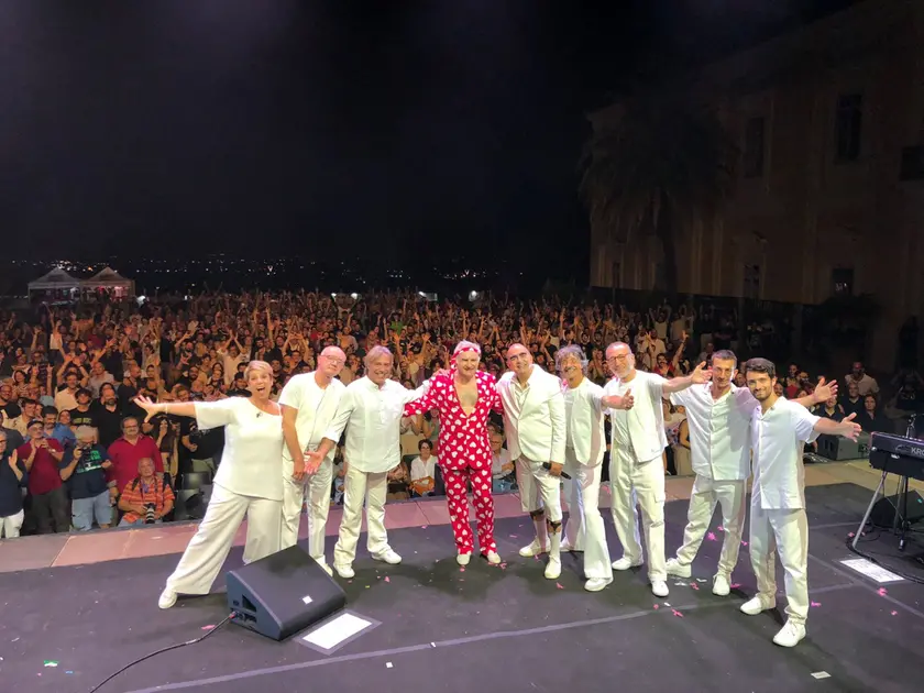 Gli Elii pronti a partire con il tour