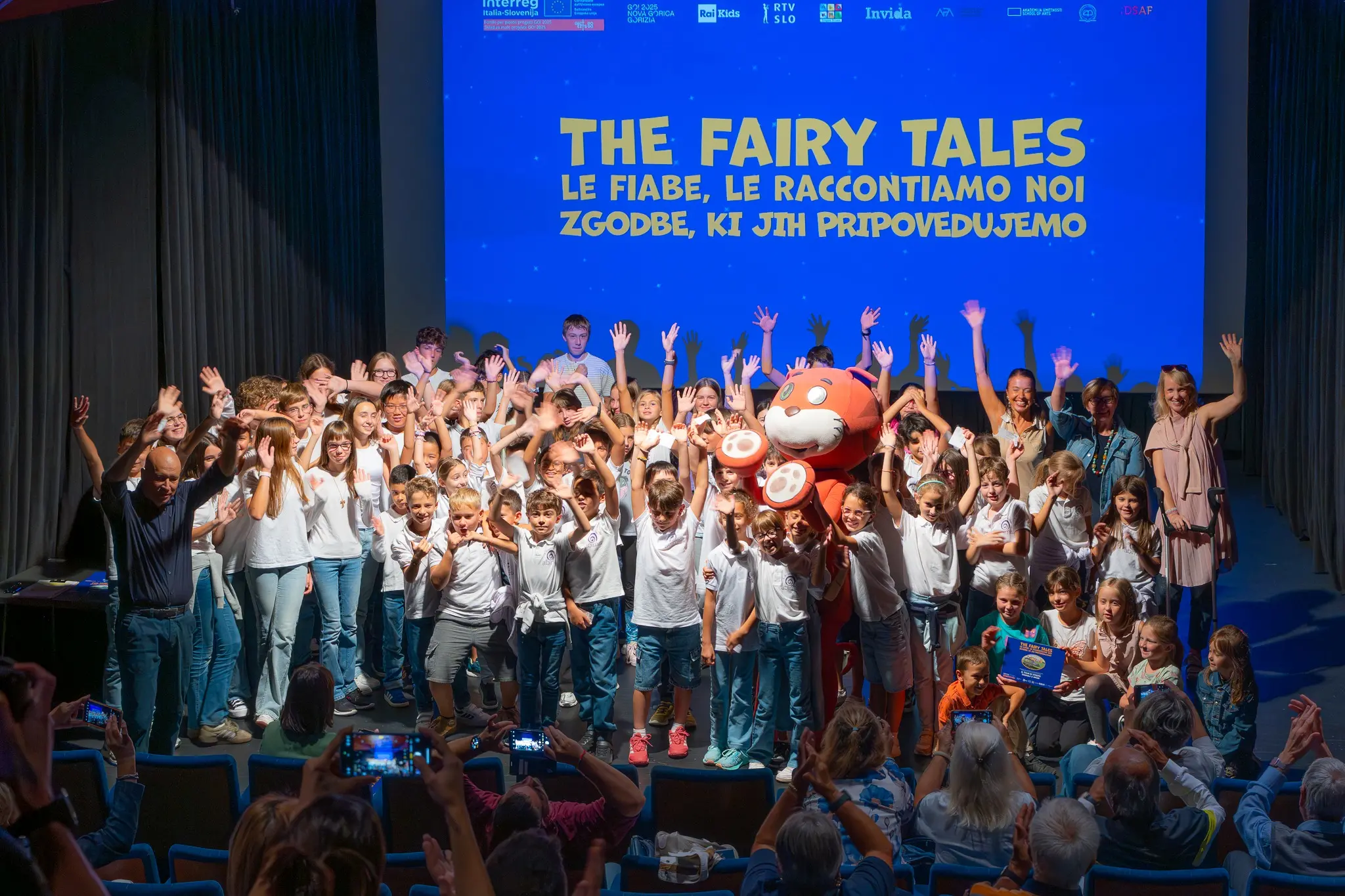 I bambini coinvolti nell'evento finale