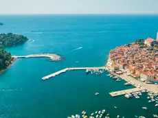 In costruzione la nuova diga (rovinj.hr)