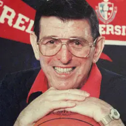 La leggenda Lou Carnesecca