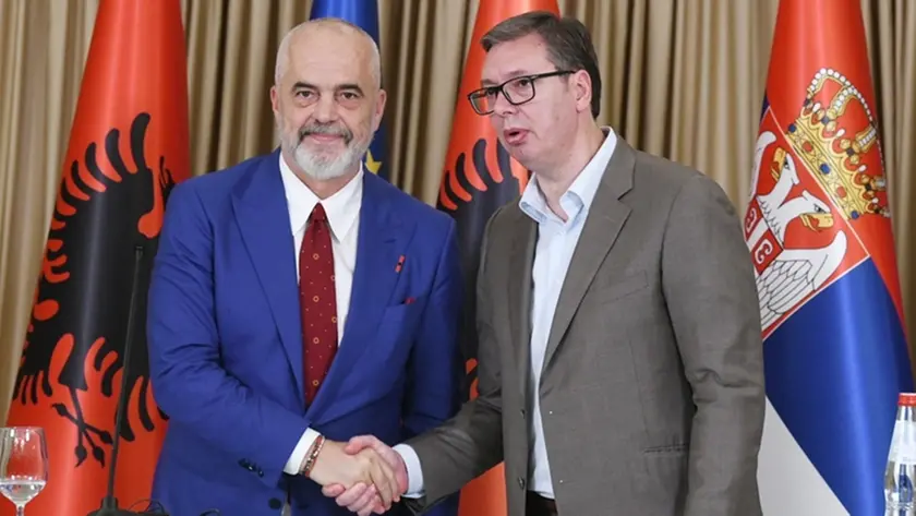 Da sinistra Edi Rama con Aleksandar Vučić (foto Srpskainfo.com)