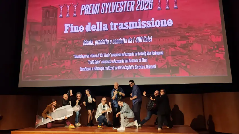 La redazione de I 400 Calci sul palco del Modernissimo per i Premi Sylvester