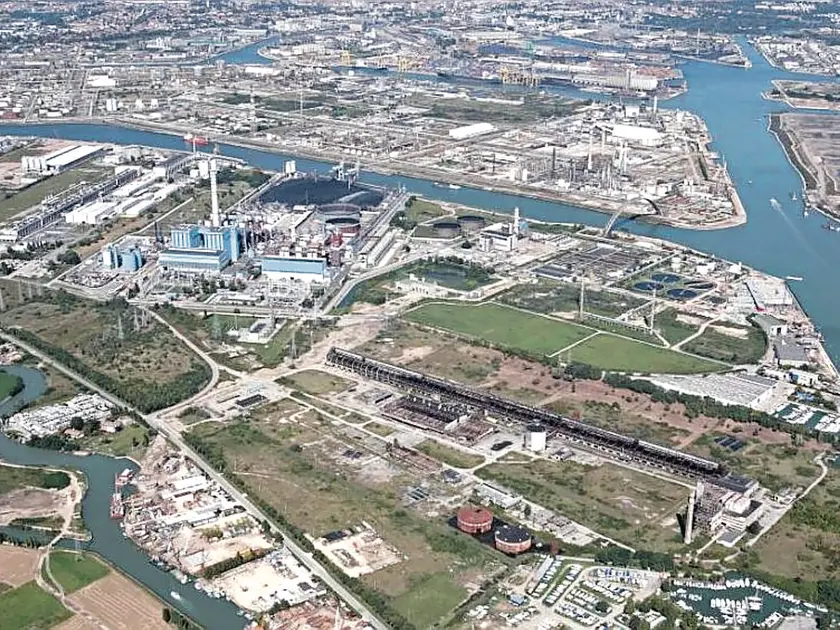 Una veduta dall’alto di Porto Marghera