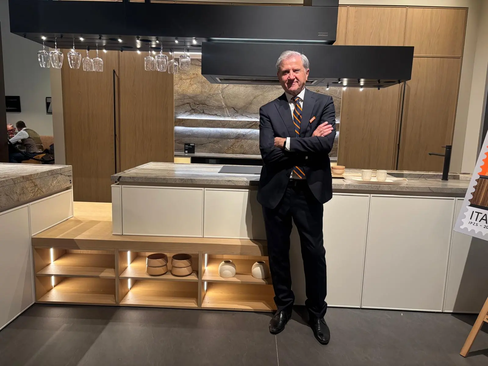 Edi Snaidero, presidente della Snaidero di Majano, davanti a una delle cucine esposte al Salone