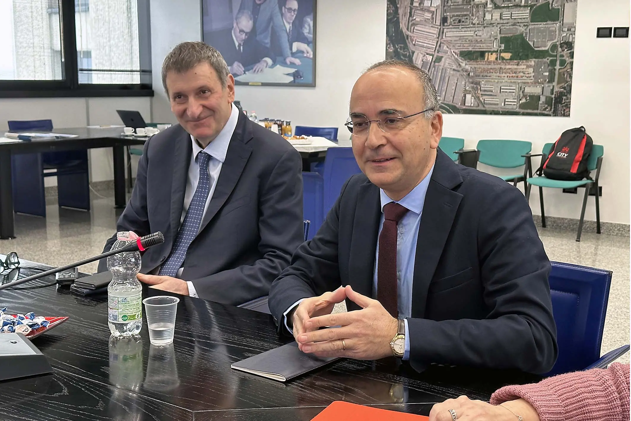 Al centro, il presidente Luciano Greco