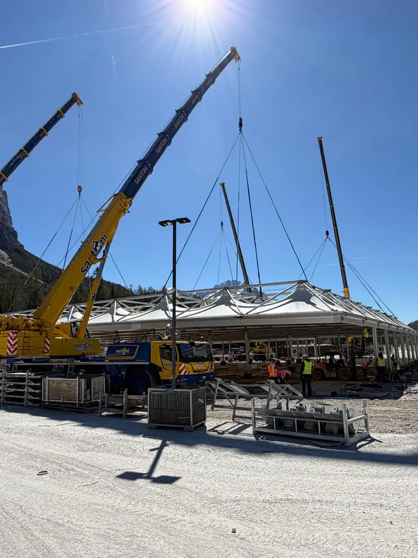 Lo smontaggio del Villaggio olimpico di Cortina
