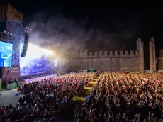 Pubblico al Castello Carrarese durante un concerto delle precedenti edizioni dell'Este Music Festival