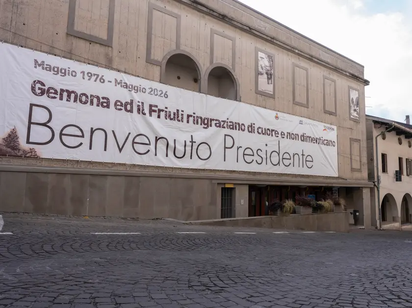 Il messaggio di benvenuto per Mattarella a Gemona (Petrussi)