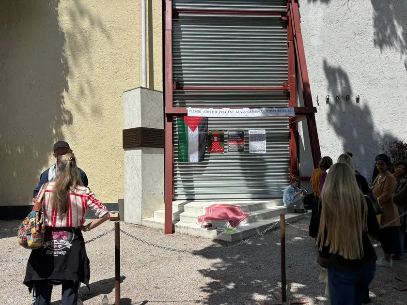 Il padiglione dell’Olanda chiuso