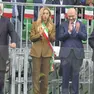 La sindaca di Genova, Silvia Salis, il presidente della Camera Lorenzo Fontana e il presidente della regione Liguria, Marco Bucci, durante la 97/ma Adunata nazionale degli alpini a Genova