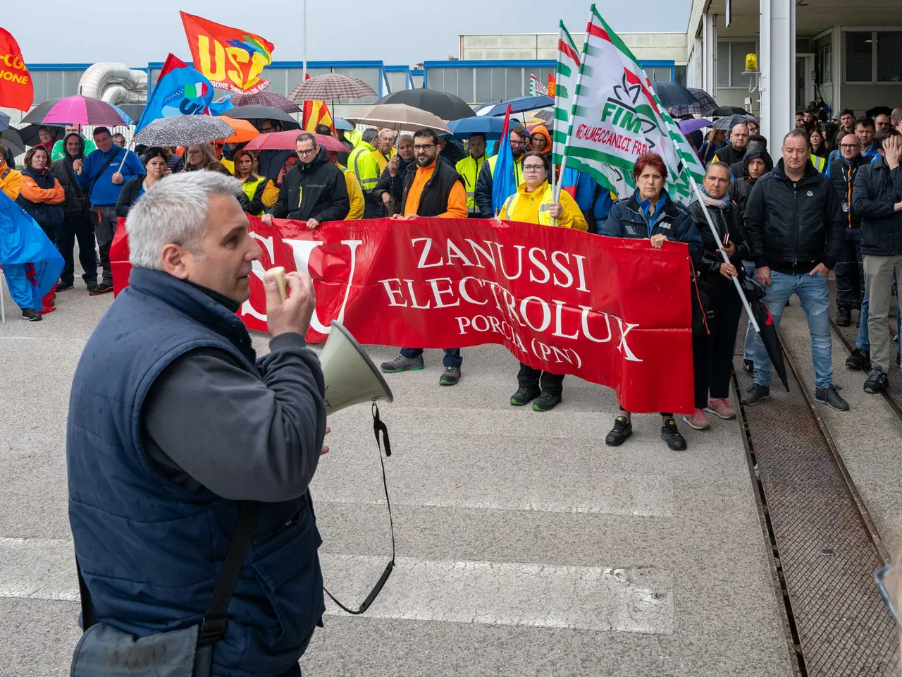 Una manifestazione all'Electrolux di Porcia