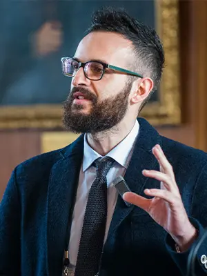Pontradolfo, docente della Scuola interpreti di UniTs
