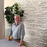 Paolo Travaglia Zanibon nel salone dell'appartemento in piazza dei Signori dove visse anche Lina Merlin
