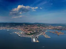 Una vedita aerea del porto di Trieste