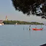 Una panoramica sull'isola di Poveglia, nella laguna a sud di Venezia