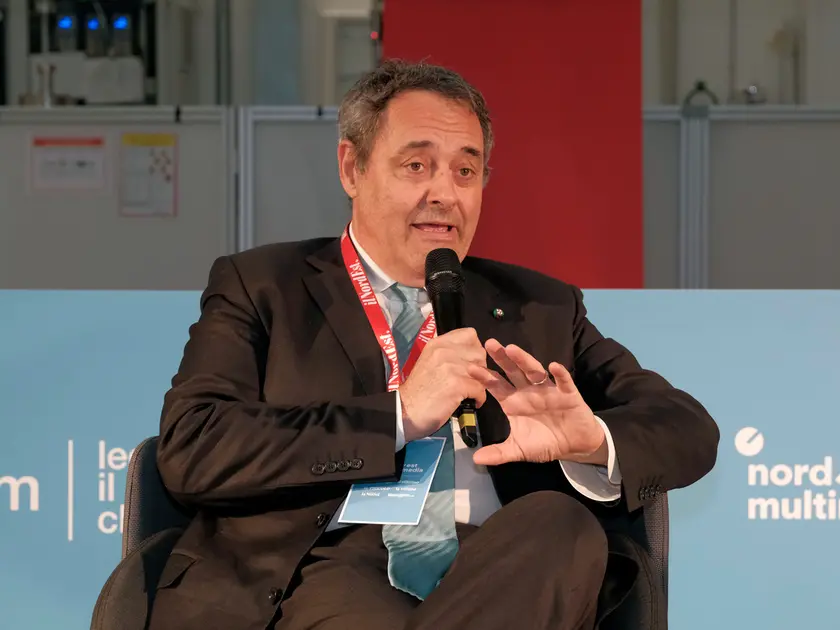 MALFITANO-AGENZIA BIANCHI- PADOVA CONSORZIO RFX, CORSO STATI UNITI. FORUM SU ENERGIA - FUSIONE NUCLEARE. LUCA PAGNI, DIRETTORE SCIENTIFICO FORUM INTERVISTA STEFANO BESSEGHINI , PRES. AUTORITA DI REGOLAZIONE PER ENERGIA RETI E AMBIENTE .