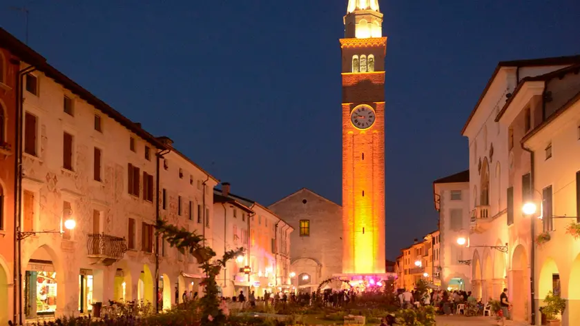 San Vito al Tagliamento di sera