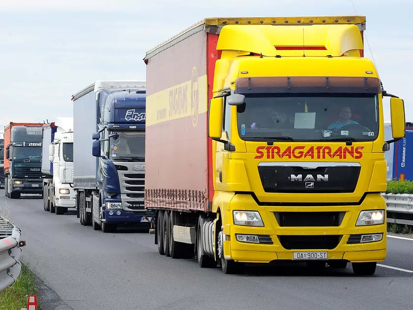 Tir in autostrada