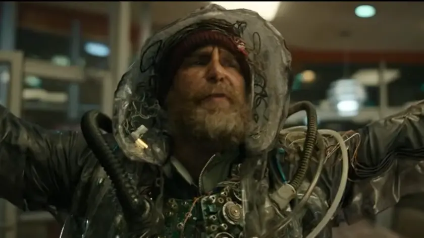 Un fermo immagine del film "Good luck, have fun, don’t die"