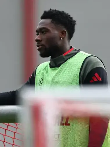 Il difensore e capitano del Canada Alphonso Davies