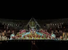Il palco dell'Arena di Verona durante una rappresentazione di "Aida"
