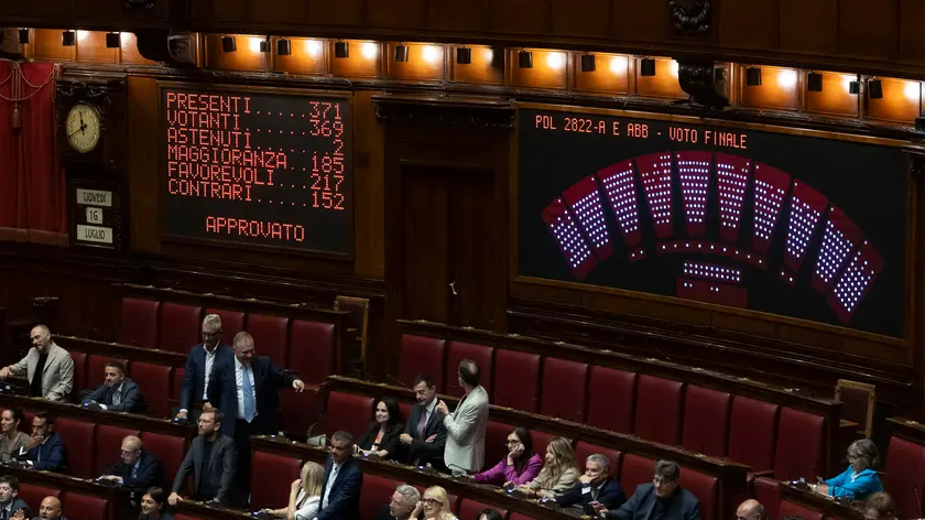 L'Aula della Camera ha approvato la riforma della nuova legge elettorale con 217 voti a favore, 152 contro e 2 astenuti