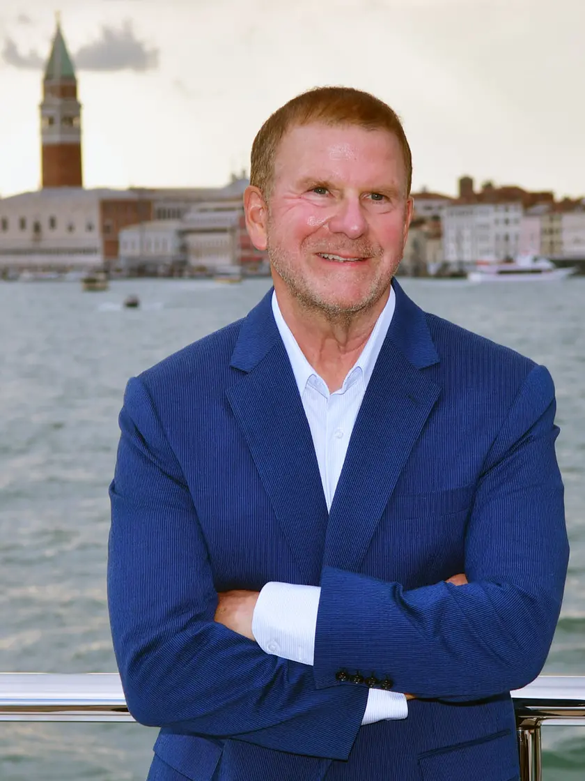 L’ambasciatore statuinitense Tilman J. Fertitta