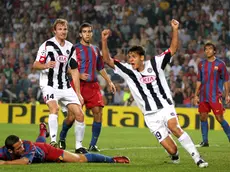 Barcellona, 27 settembre - Champions League. Barcellona - Udinese 4-1. Nell'immagine l'esultanza di Felipe dopo la splendida rete con un tiro al volo che ha illuso i friulani per il momentaneo pareggio. 2005 - 2006