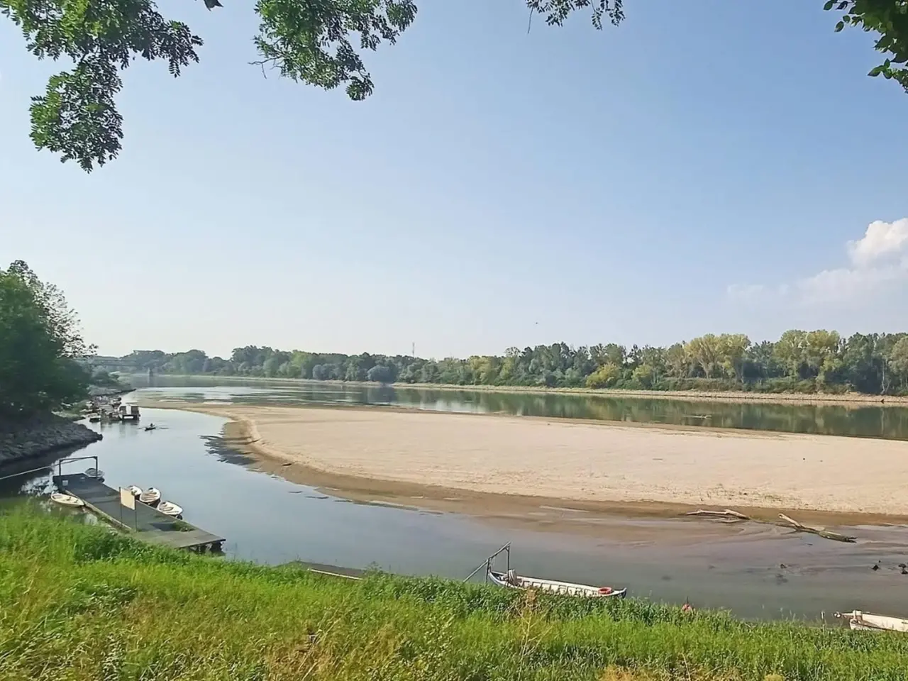 Il fiume Po lo scorso 6 agosto (foto Ansa)
