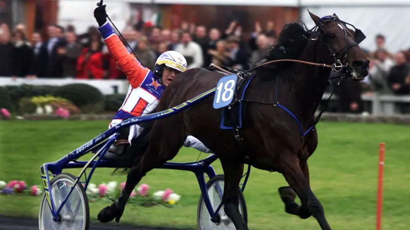 Varenne al traguardo del Gran Prix d’Amerique vinto per due volte consecutive