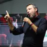 Matteo Salvini cinto d'assedio, ma ha tutti gli strumenti per difendersi