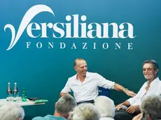 Il capogruppo leghista al Senato Massimiliano Romeo e il presidente lombardo Attilio Fontana