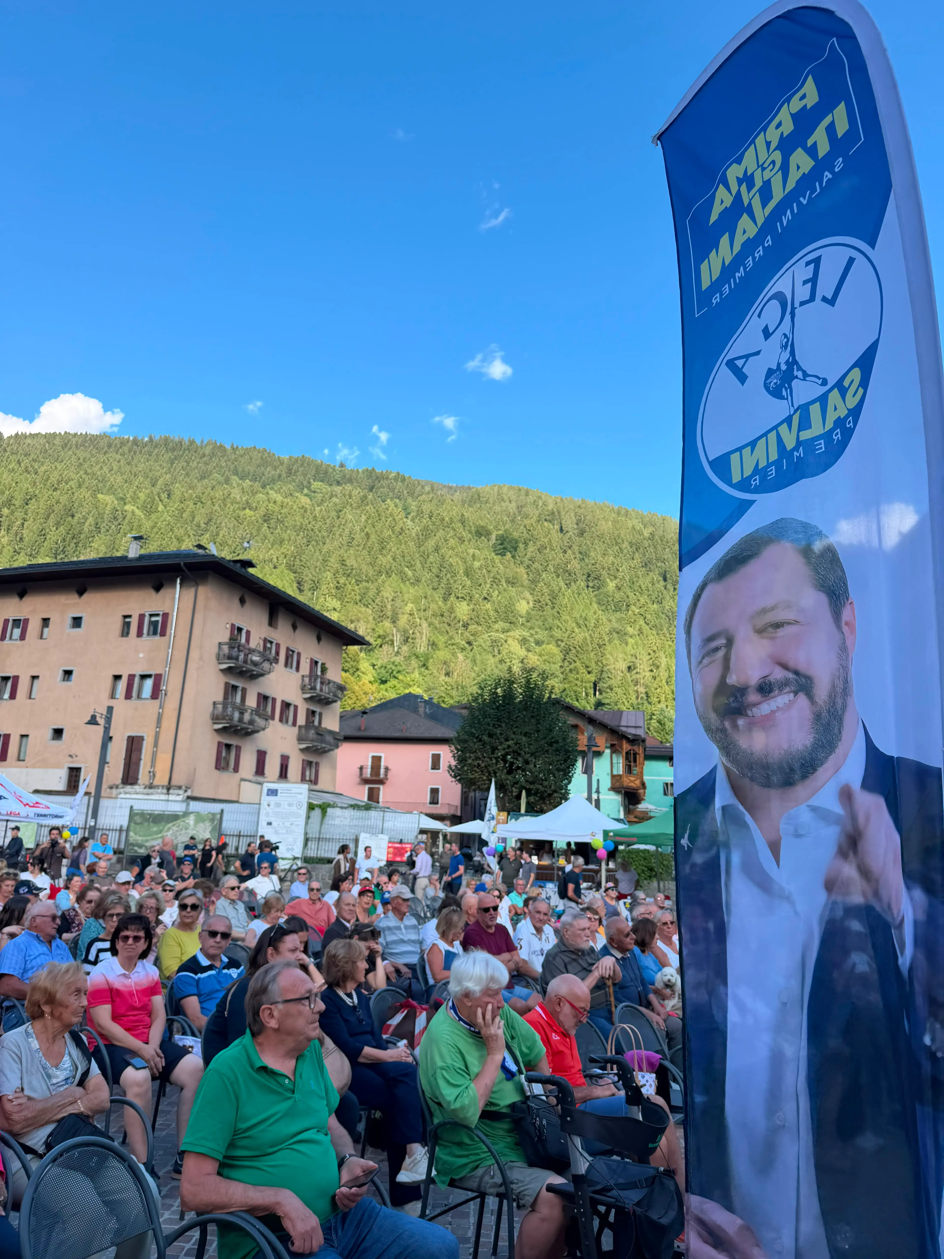 La piazza a Pinzolo