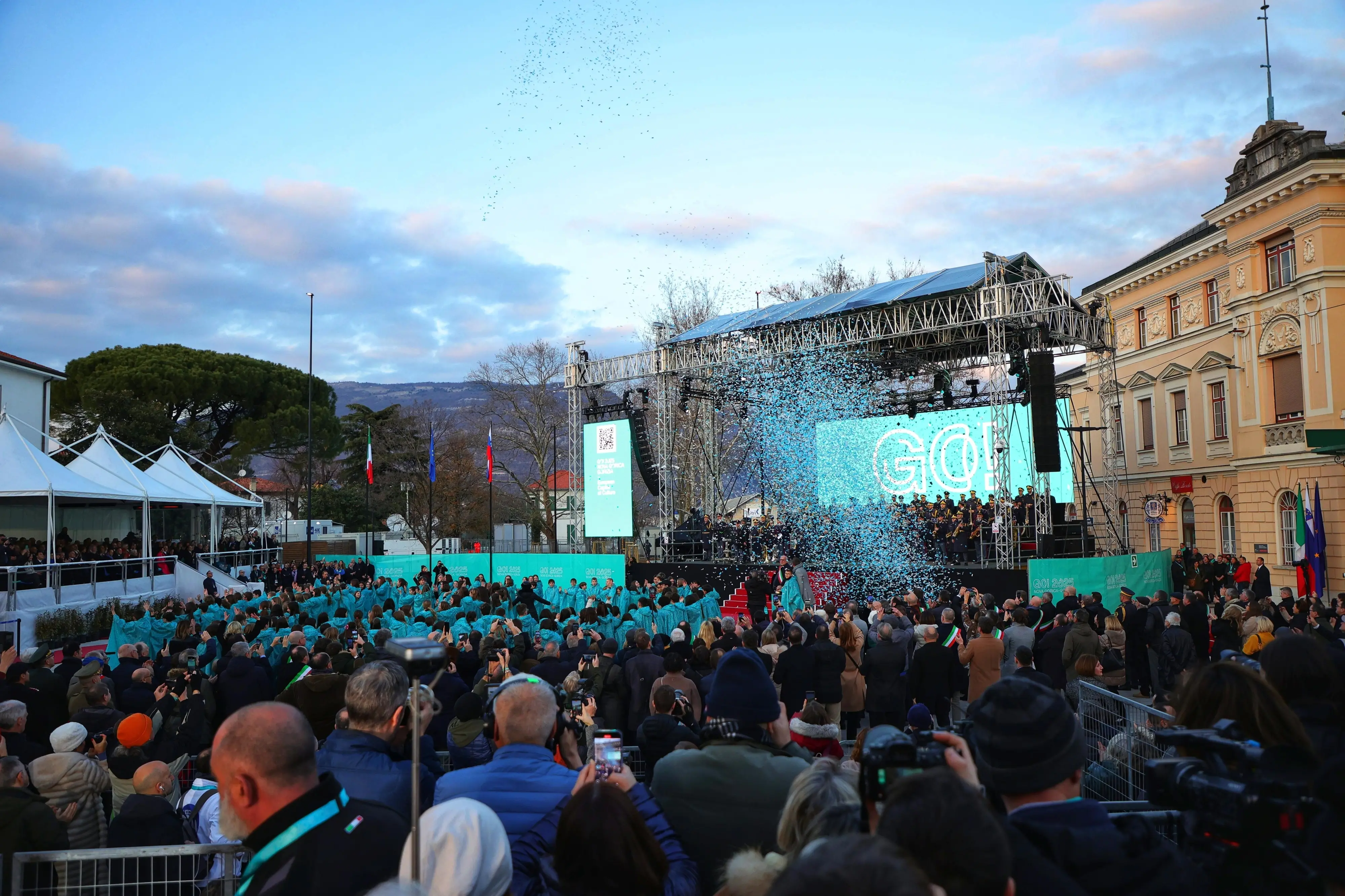 Un altro momento della cerimonia inaugurale della Capitale europea della Cultura 2025